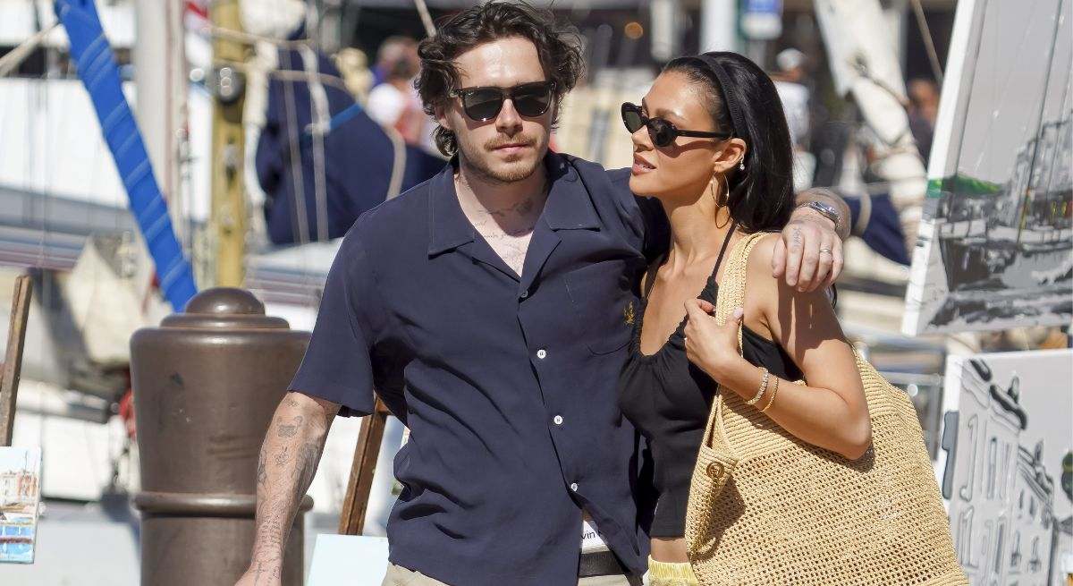 Brooklyn Beckham y Nicola Peltz, más enamorados que nunca en la Costa Azul francesa mientras siguen alejados de los Beckham