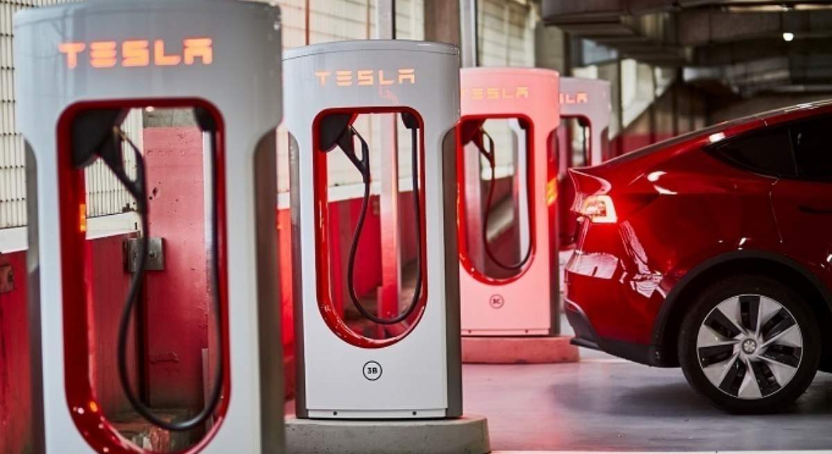 EuropaPress_4123930_supercargador_tesla-1.jpg