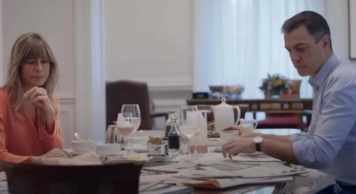 Pedro Sánchez desayunando con Begoña Gómez en Moncloa
