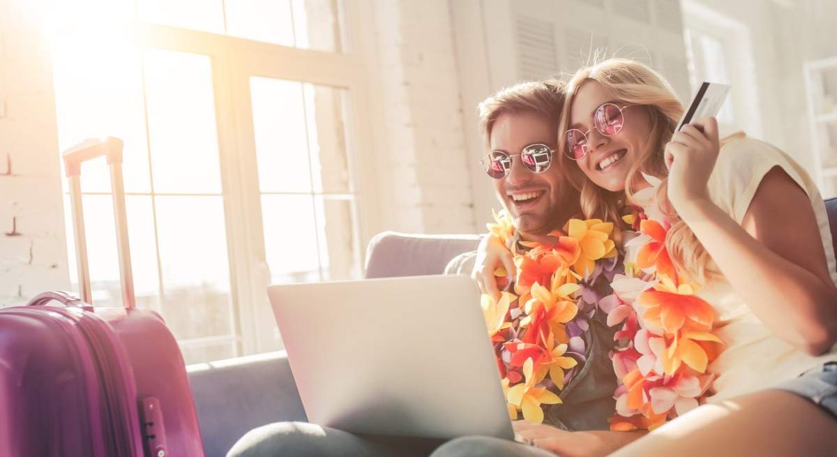 consumidores-turistas-viajes-compras-istock.jpg