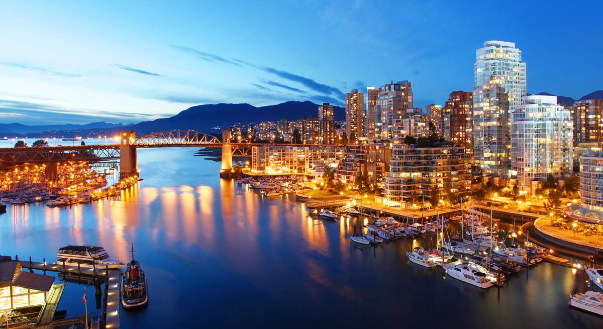 canada-dreamstime.jpg