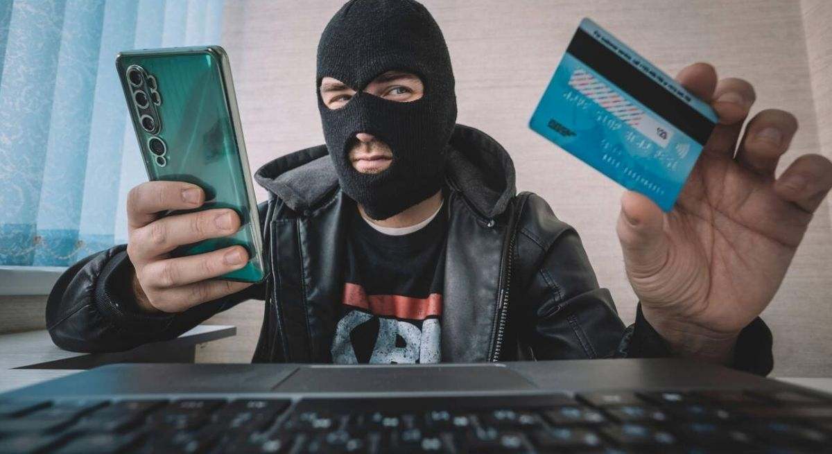 Hacker datos bancarios