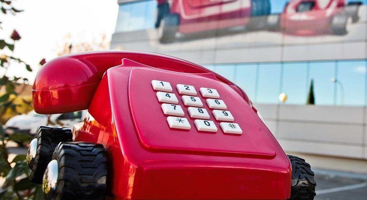 Teléfono rojo de Línea Directa