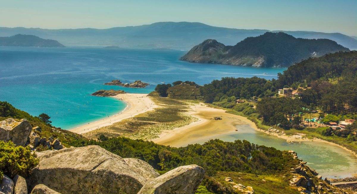 Vista aérea del parque natural de las Islas Cíes