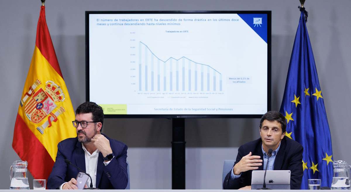 Los secretarios de Estado de Empleo, Joaquín Pérez Rey, y de Seguridad Social, Borja Suárez