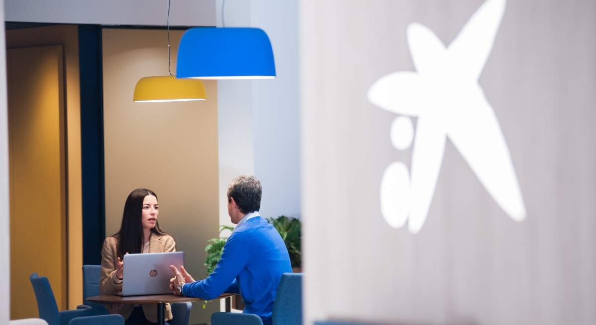 Oficina-de-CaixaBank-1.jpg