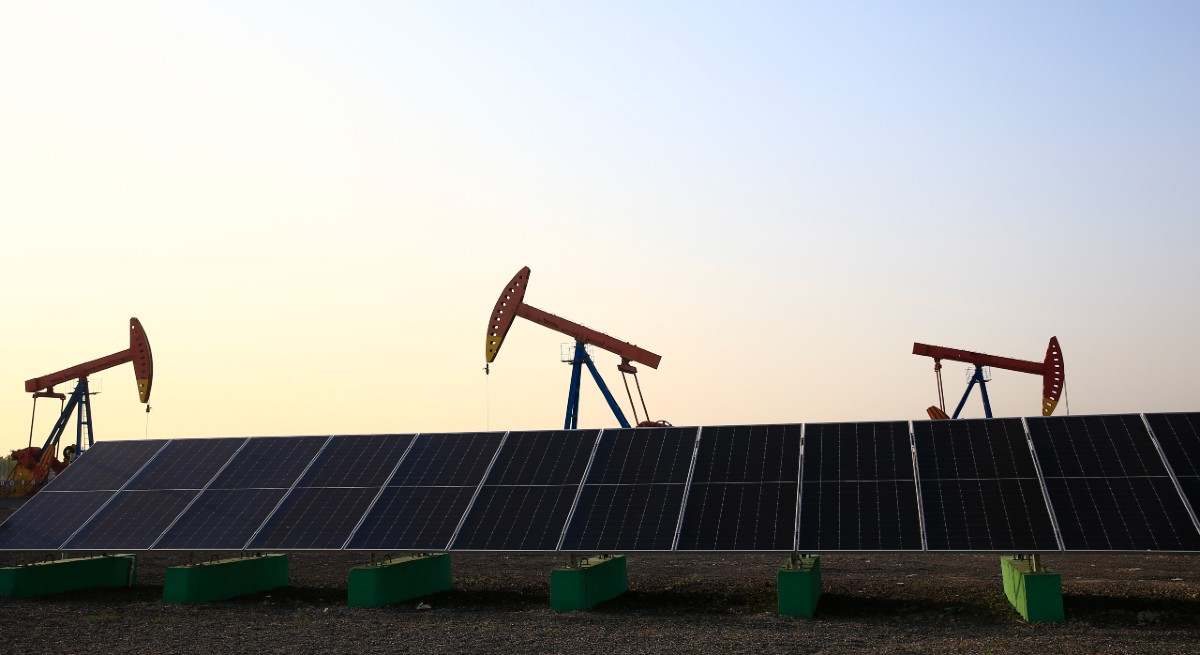 petroleras-solar-istock-1200.jpg