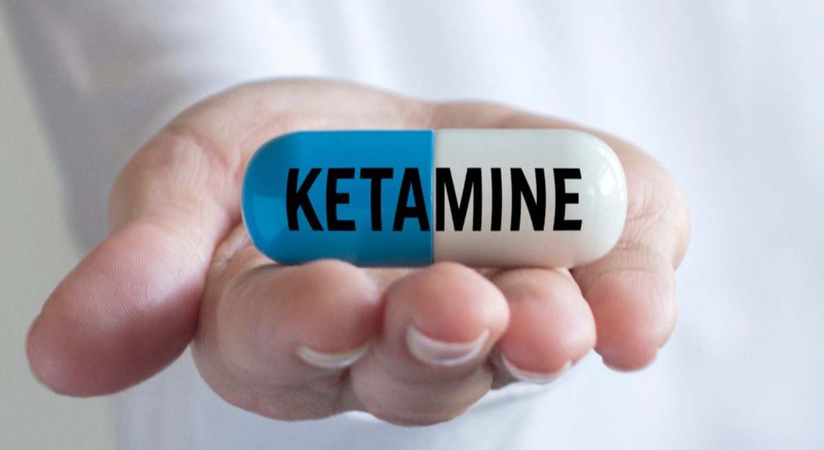 Las pastillas de ketamina se están volviendo populares para tratar la depresión cuando otros tratamientos fallan. Sin emnbargo, hay dudas sobre su seguridad. Te lo aclaramos en este artículo.