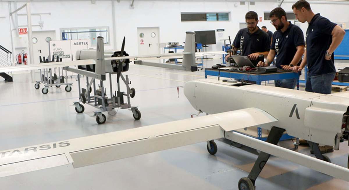 Instalaciones de desarrollos y ensamblaje de Aertec en Sevilla.