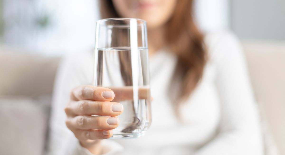 agua-mujer-recurso-ayuno-getty.jpg