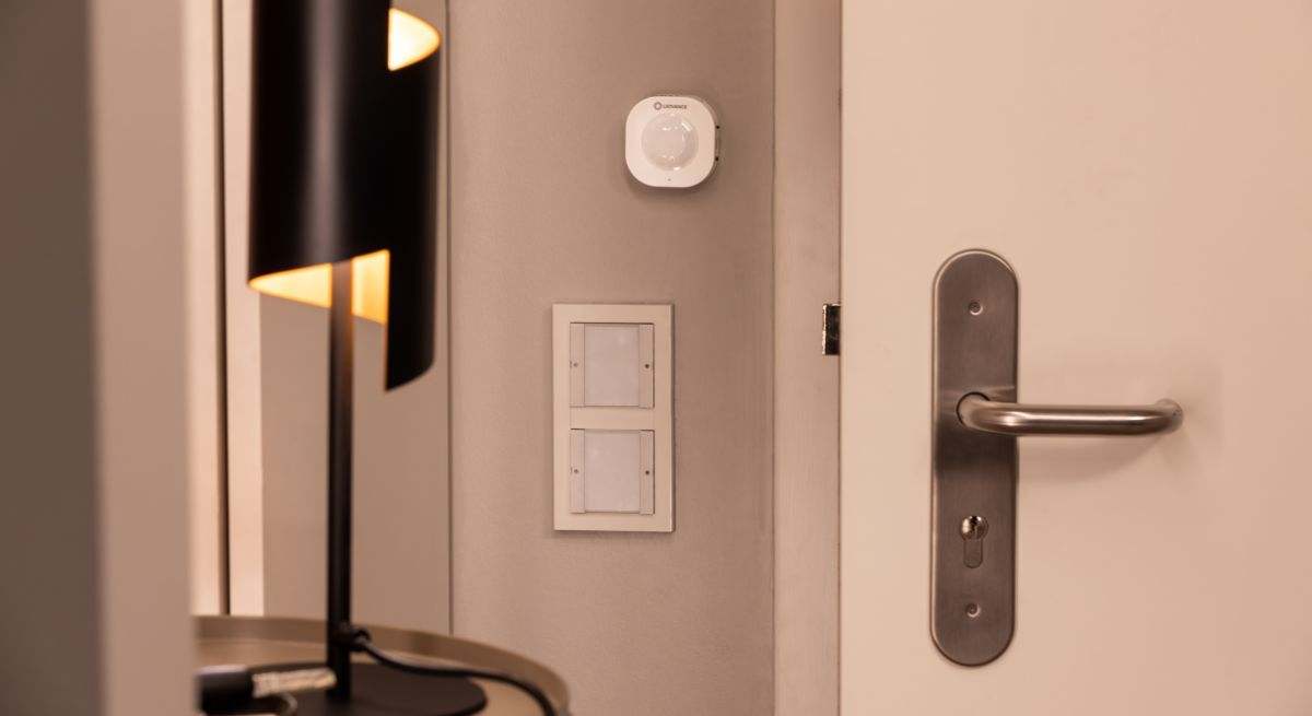 Detector de movimiento inteligente en casa