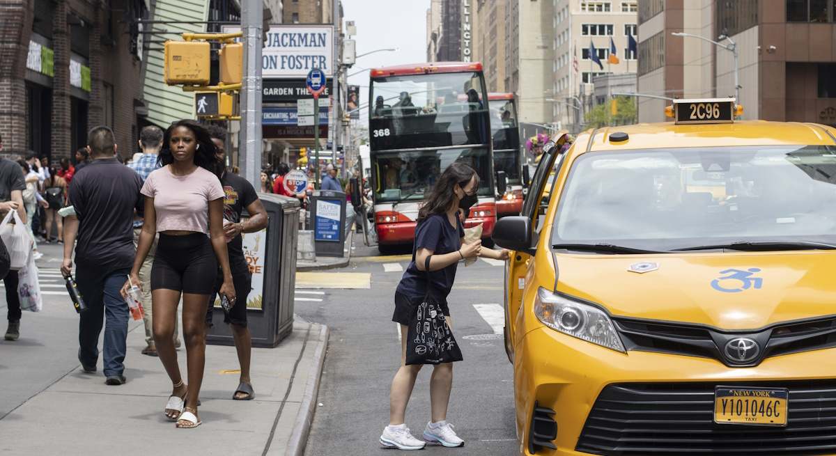 mujer-taxi-eeuu-istock.jpg