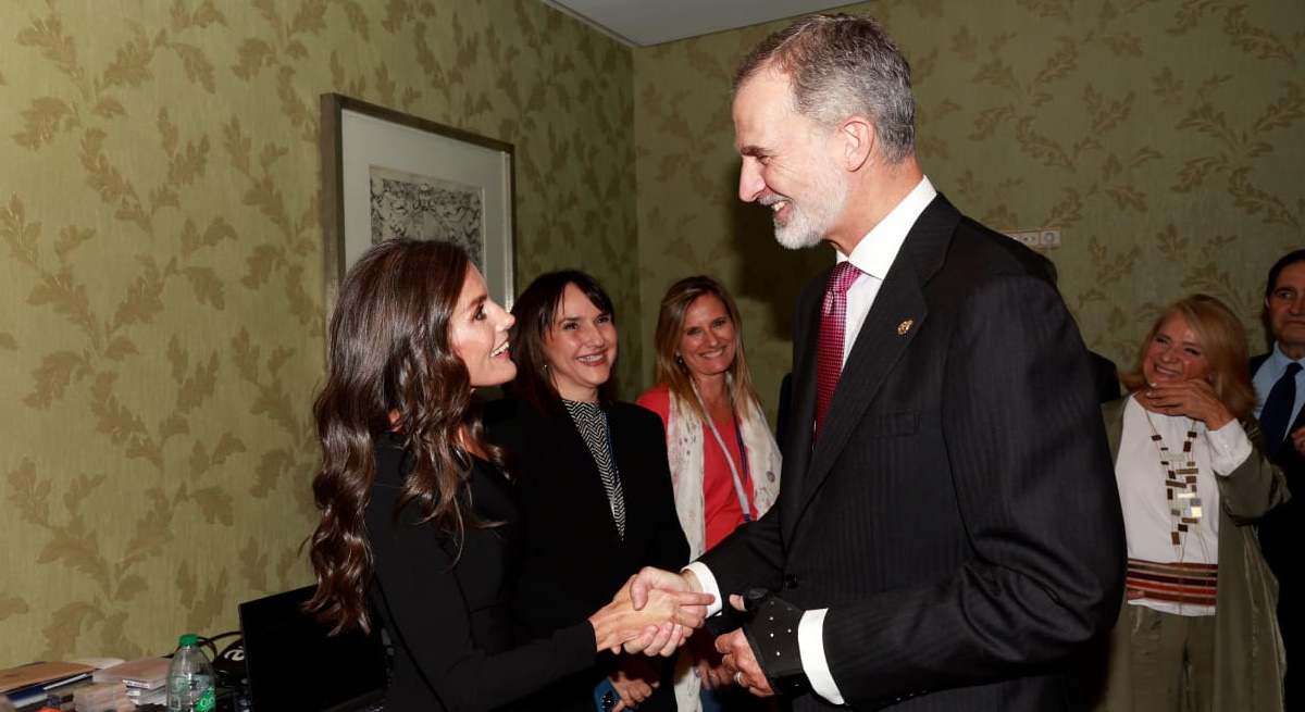 letizia-felipe-saludo.jpg
