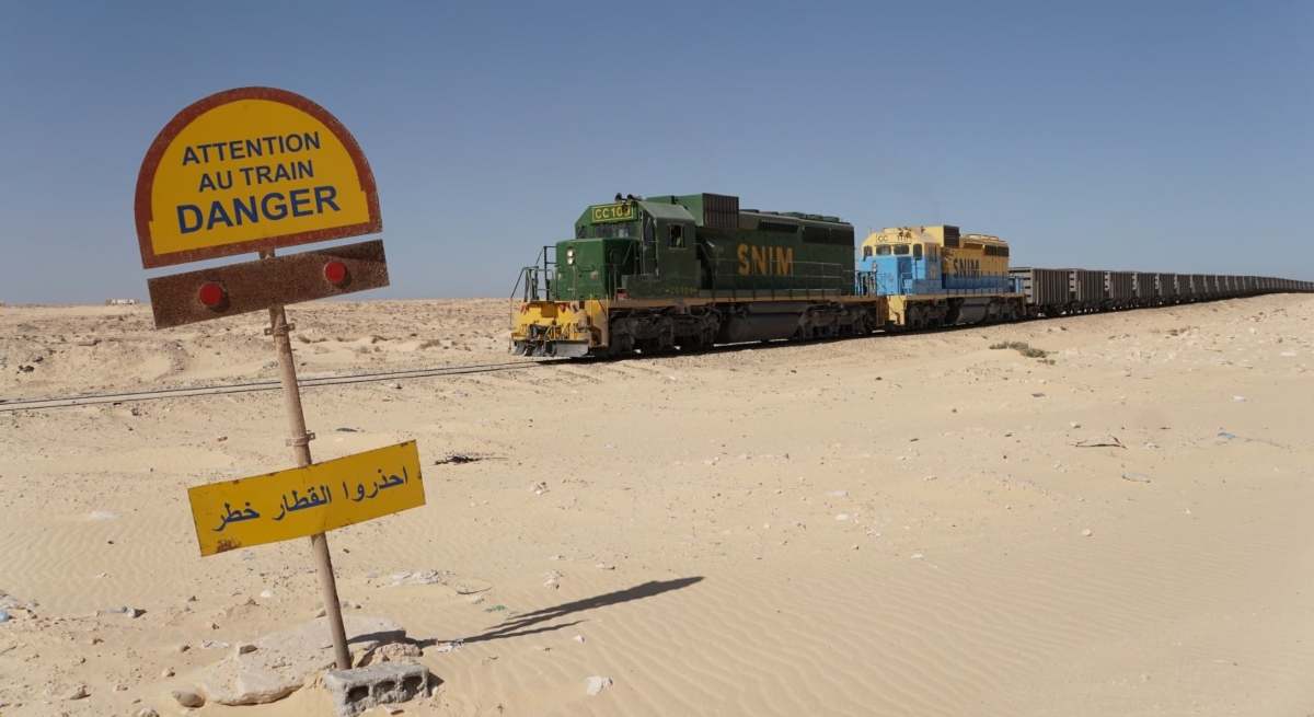 El tren más peligroso del mundo recorre el desierto mauritano