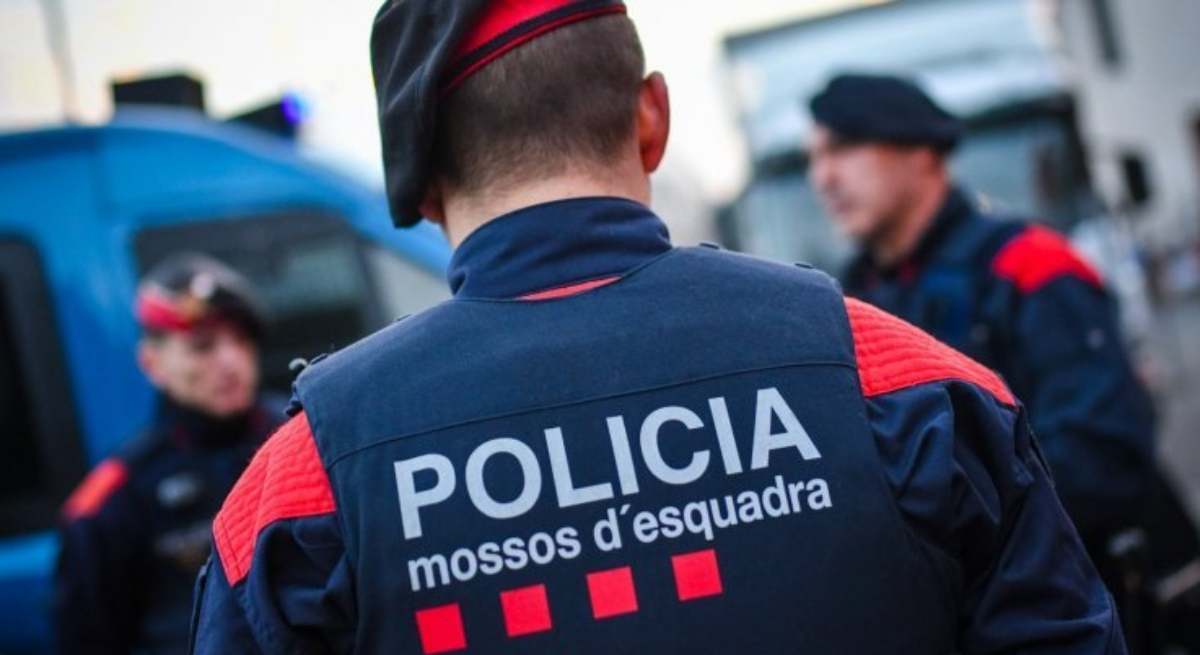 Mossos d'Esquadra / EP