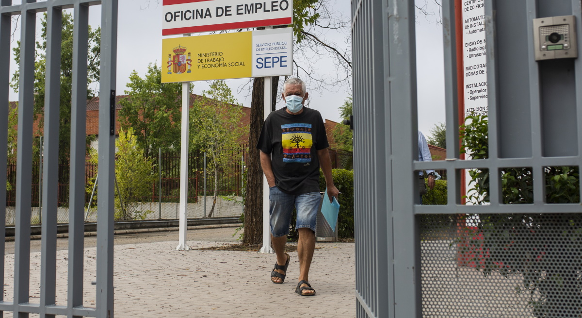 persona-mascarilla-fuera-sepe-ep.jpg