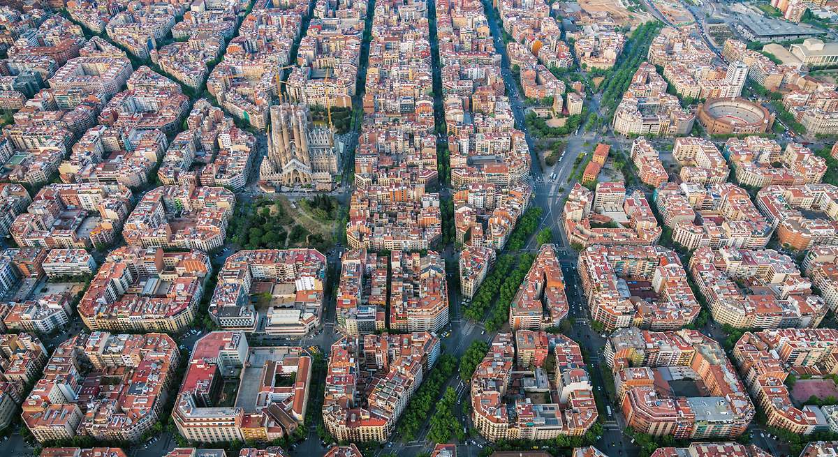Vista aérea de la ciudad de Barcelona. EE