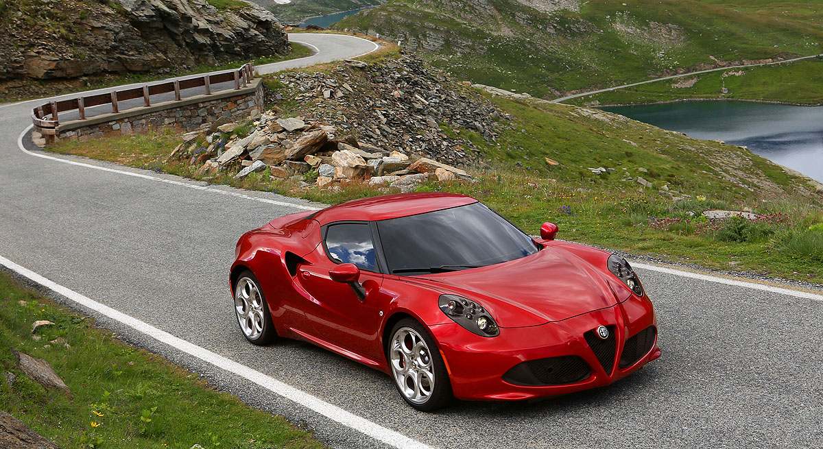 ALFA-ROMEO-4C_01.jpg