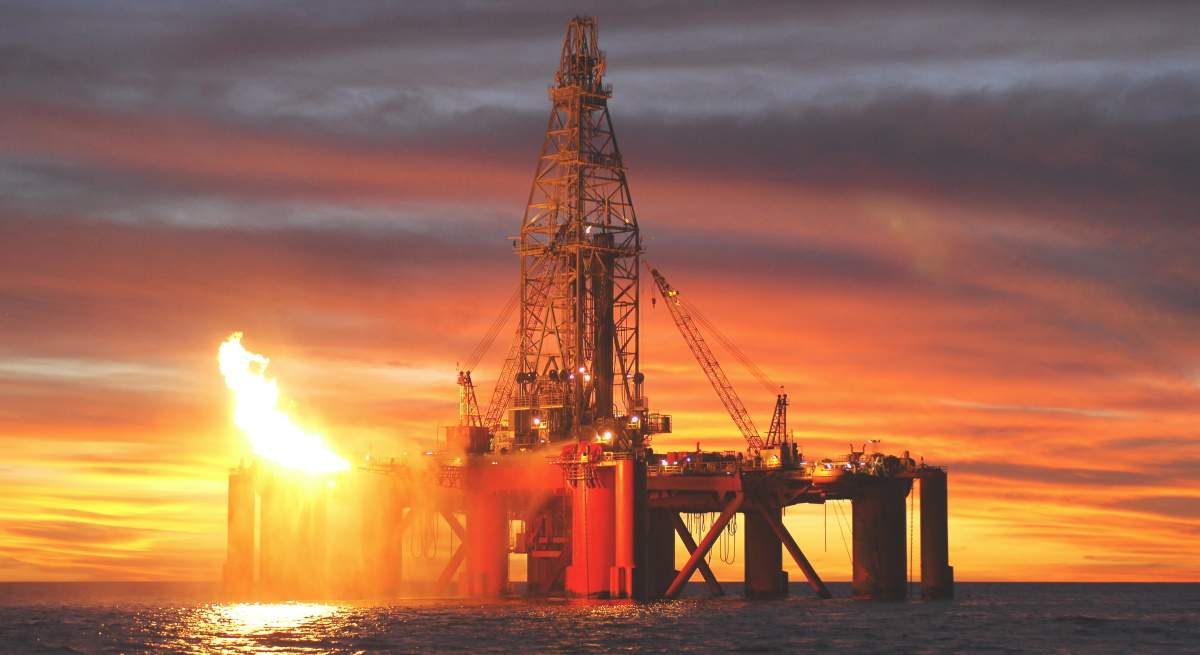 plataforma-flotante-petroleo.jpg