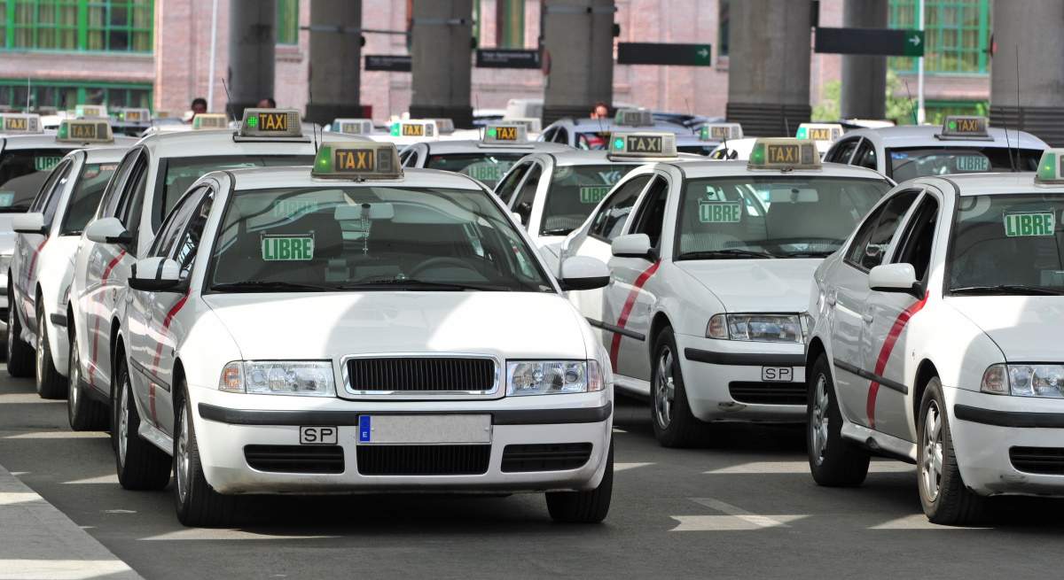 taxis-madrid-dreamstime-1200x655.jpg
