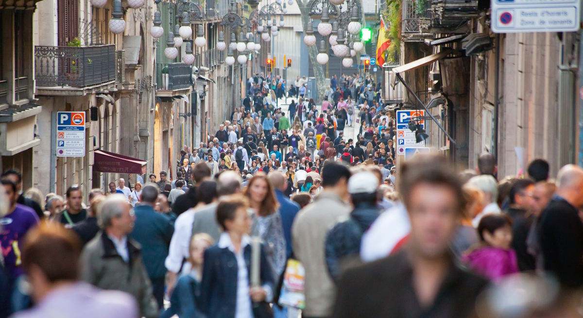 carrer-ferran-barcelona-istock