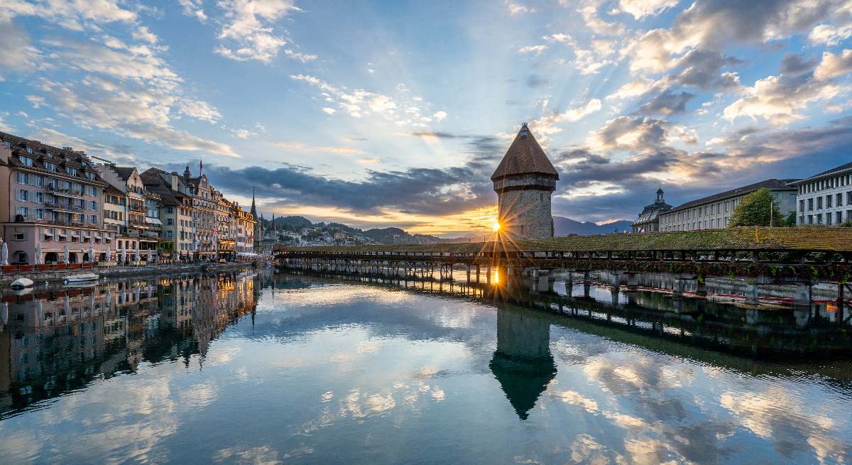 lucerna-suiza-rio-agua-reflejo-istock-1200x655.jpg
