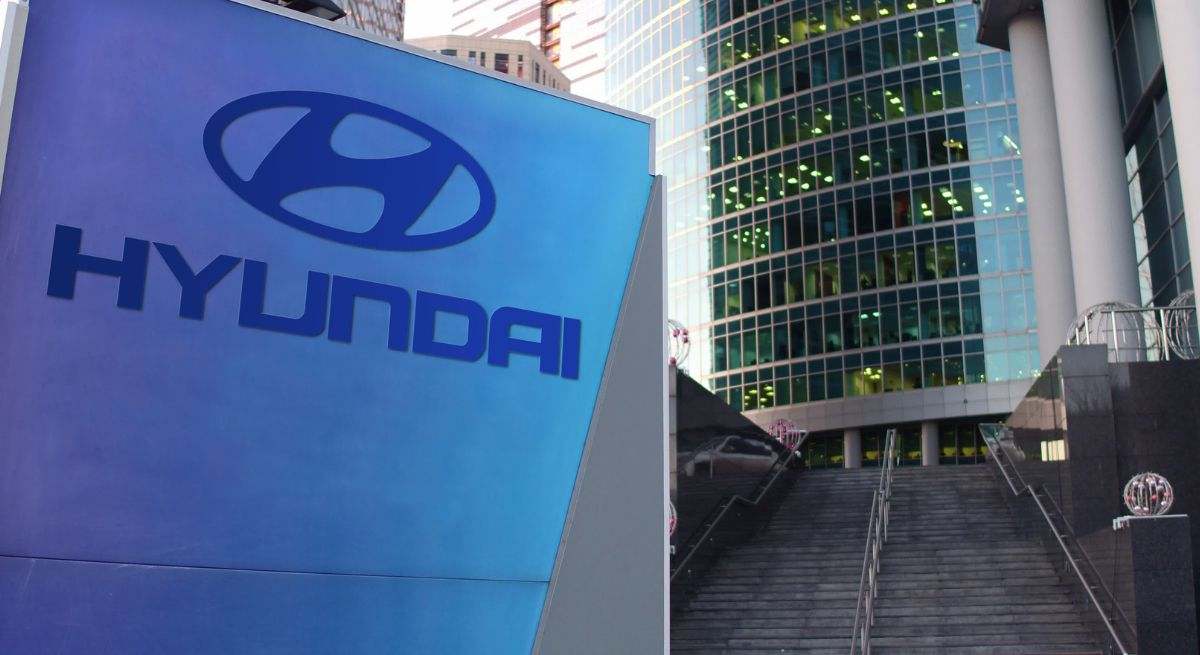 Hyundai-group-tesla-samsung-sk-lg-alianza-dreamstime.jpg