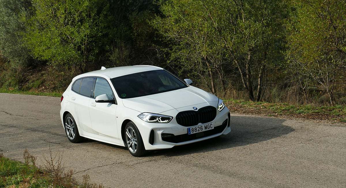 BMW-118D_01.jpg