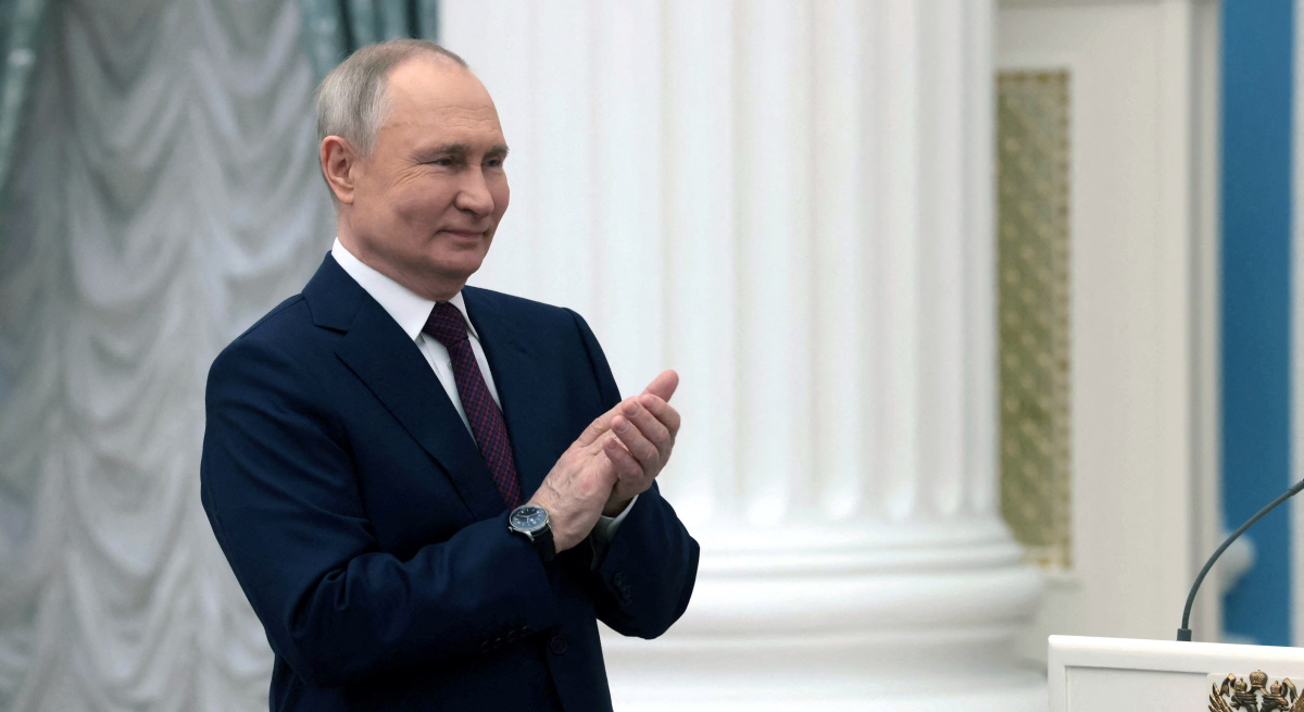 putin-aplaude.jpg
