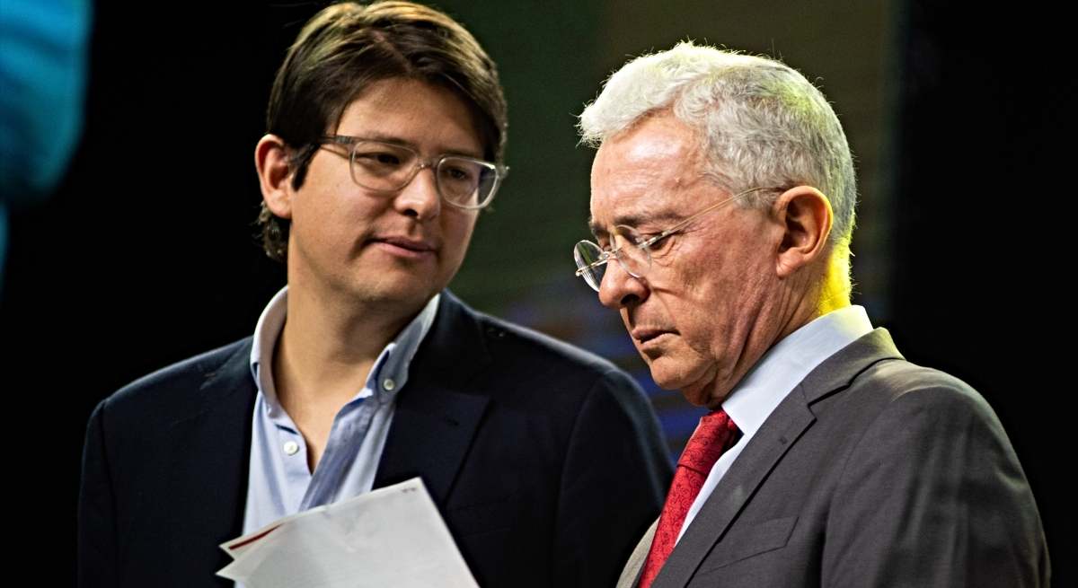 El senador colombiano Miguel Uribe Turbay y el expresidente de Colombia Álvaro Uribe Velez / EP