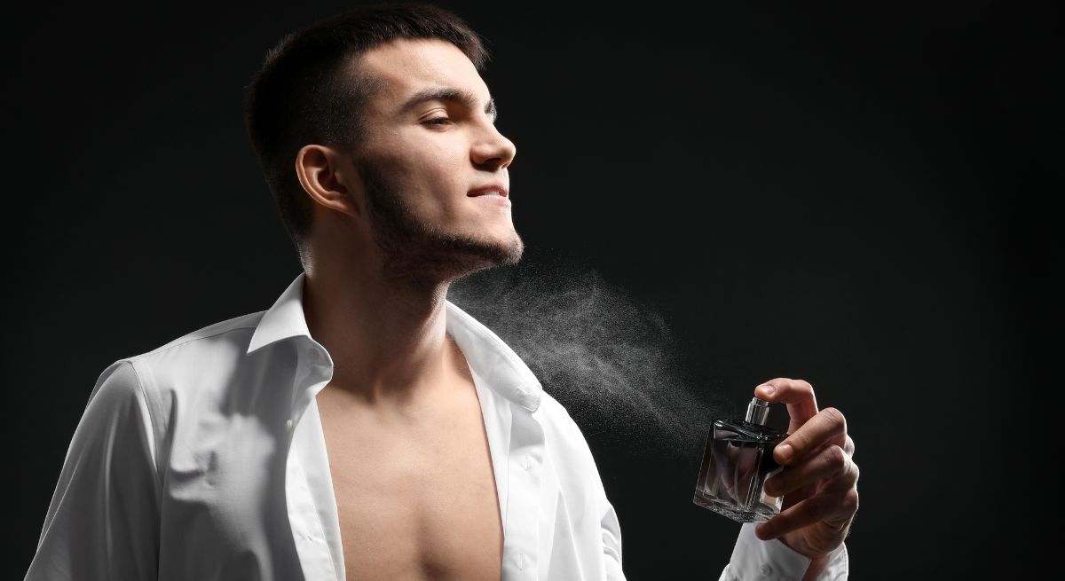 No sigas echándote el perfume en el cuello para salir de casa: puede ser perjudicial para la salud creando "un punto débil"