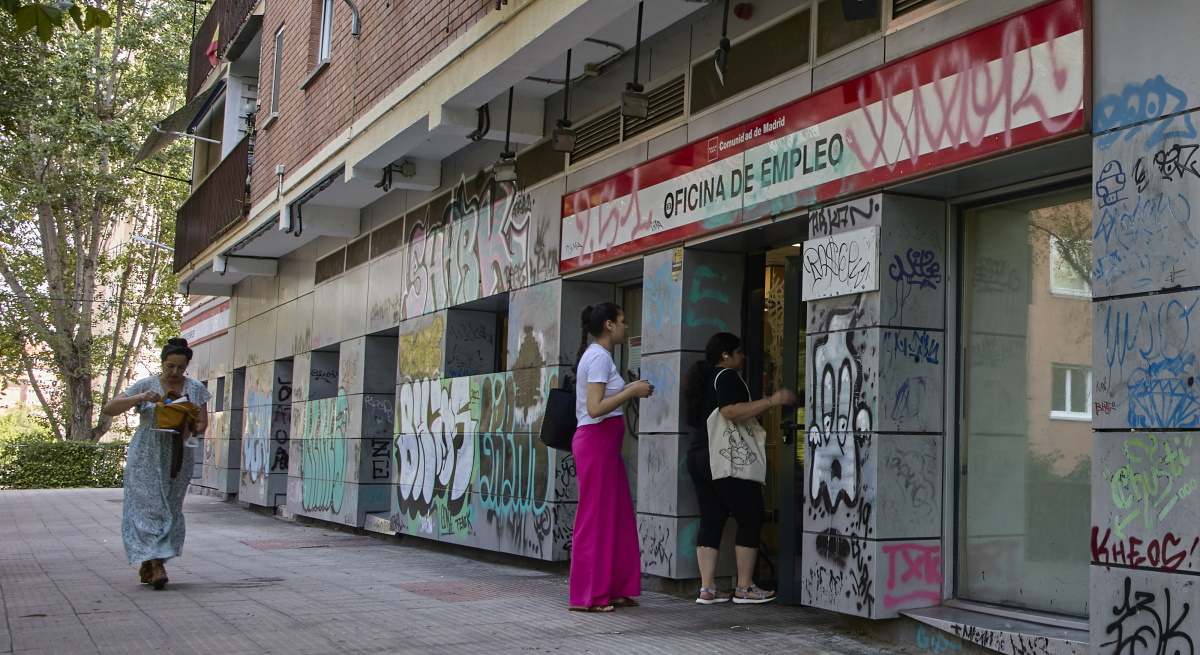 personas-cola-paro-sepe-madrid-agosto-2022-ep.jpg