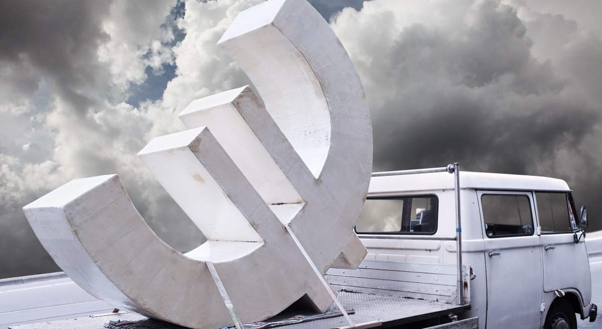 euro-camioneta-caida.jpg