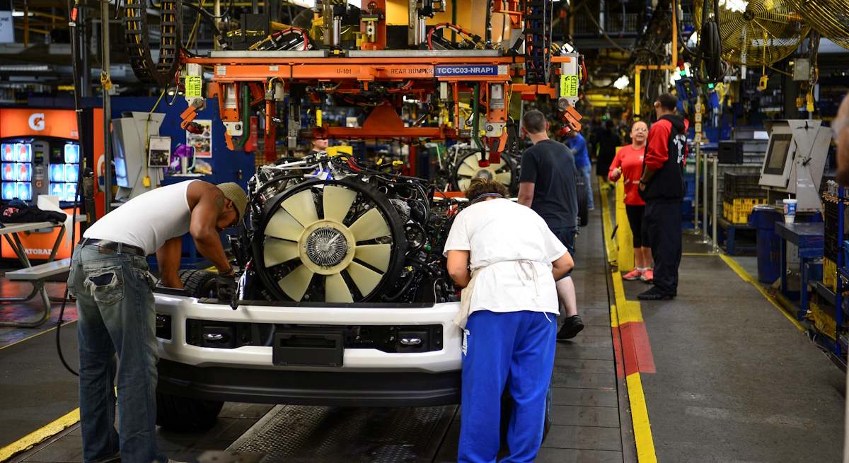Fabricacion_automovil_Reuters.jpg