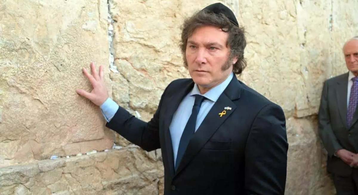 Javier MIlei en Israel, ante el Muro de las Lamentaciones