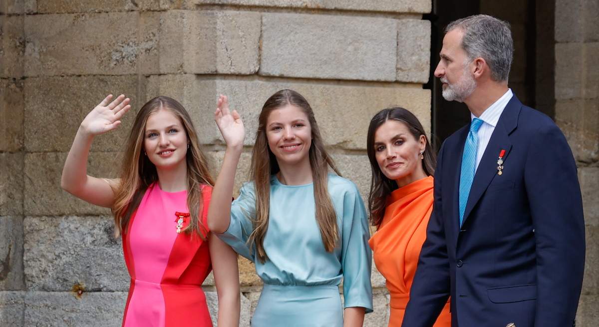 Felipe-VI-letizia-hijas-santiago-1200.jpg