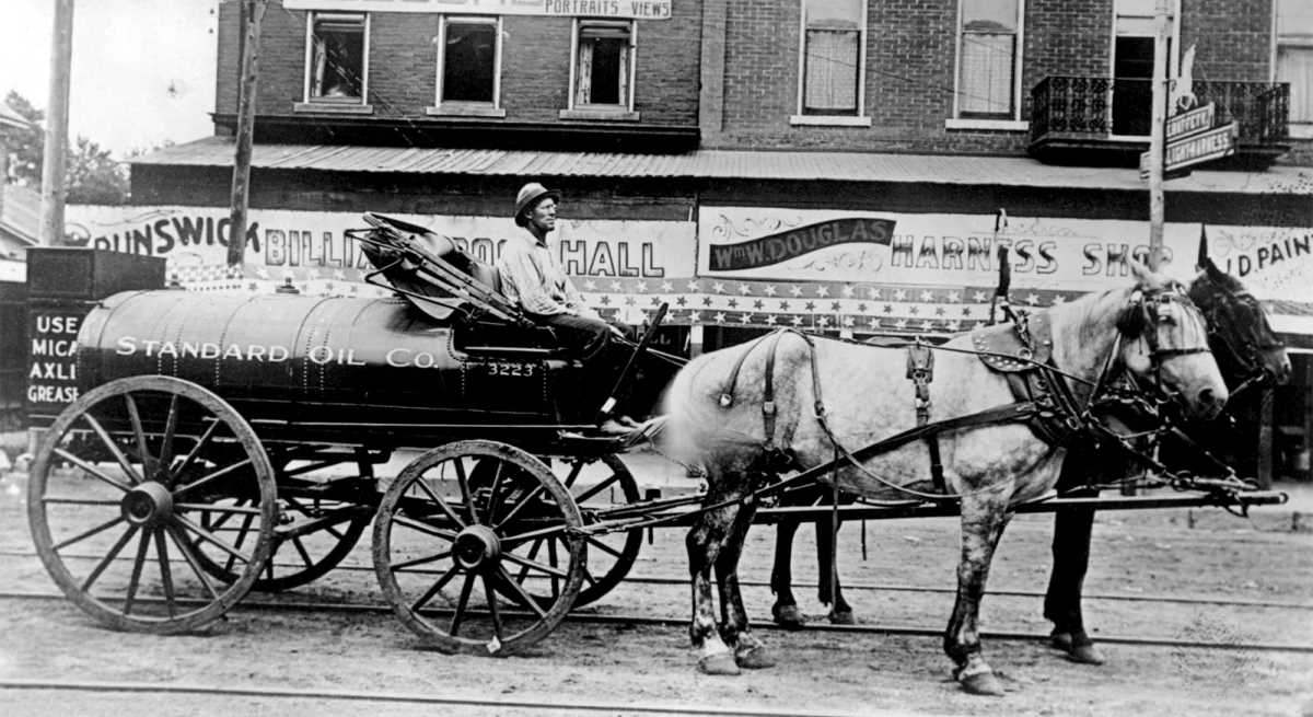 carro-caballos-standard-oil