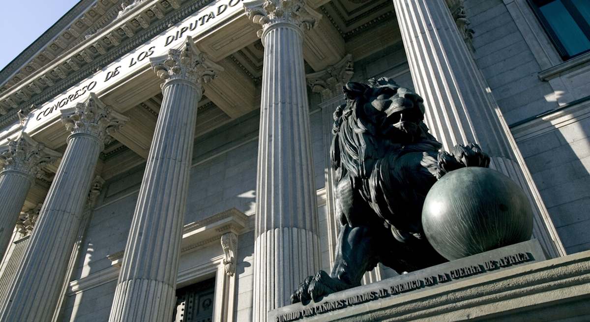 Fachada_Congreso_Diputados_Istock.jpg