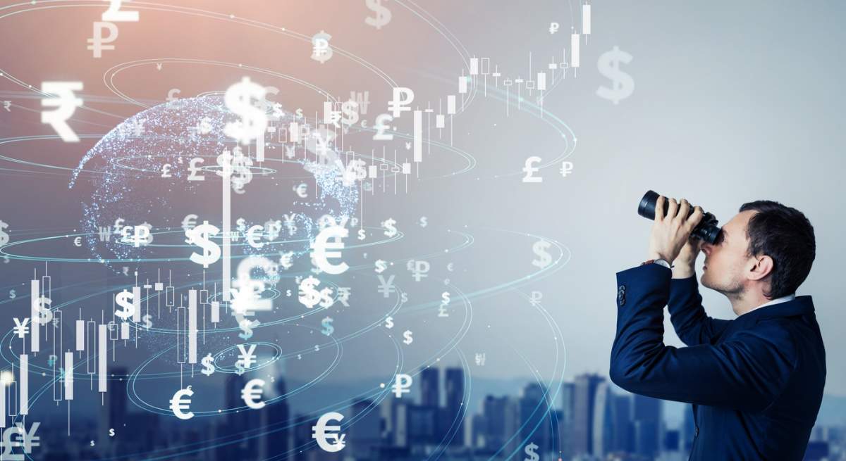 prismaticos-istock-divisas.jpg