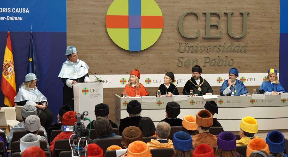 Augusto-Ferrer-Dalmau-en-CEU-USP.jpg