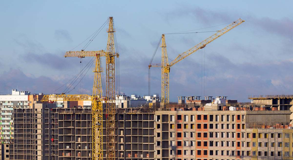 construccion-viviendas-istock