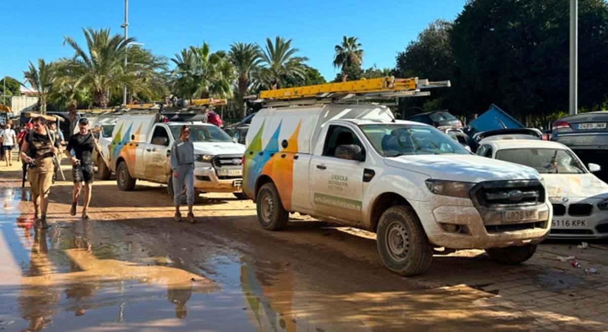 Equipos de Iberdrola duranta la DANA.
