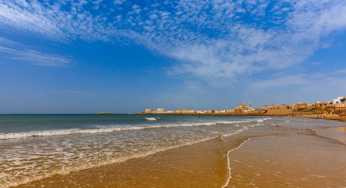 cadiz-playa-dreamstime.jpg