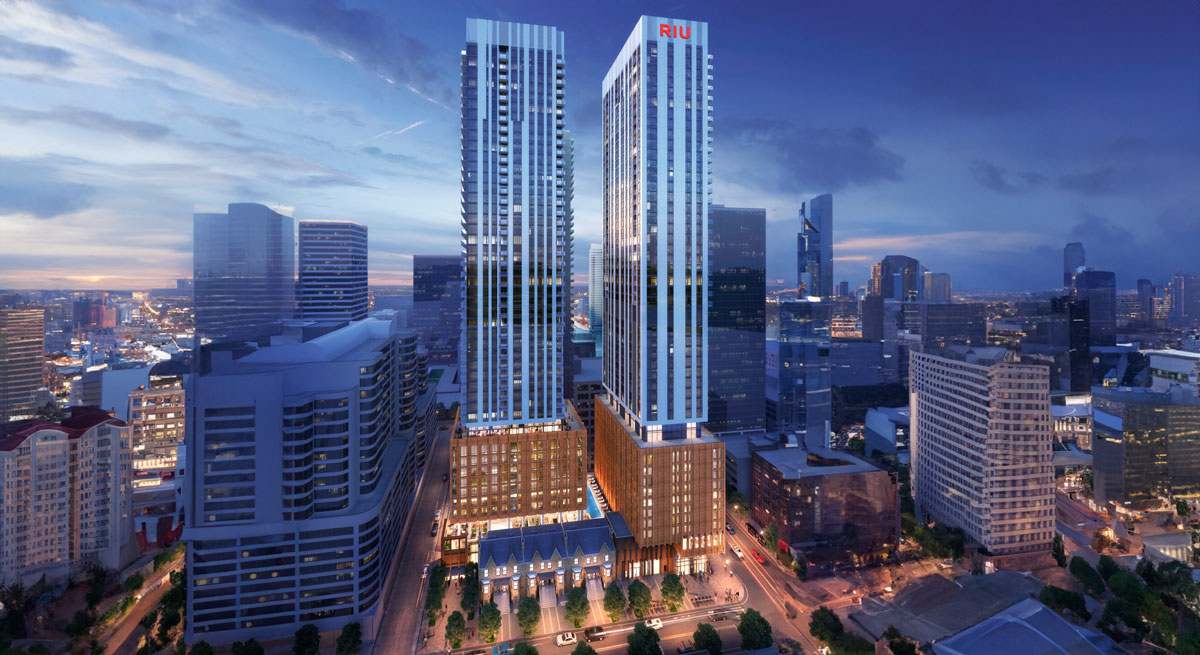 Riu-Plaza-Toronto---towers.jpg