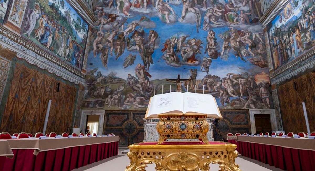 El fresco del 'Juicio Final' de Miguel Ángel preside la Capilla Sixtina (EFE/Vatican Media/Barbara Jatta)