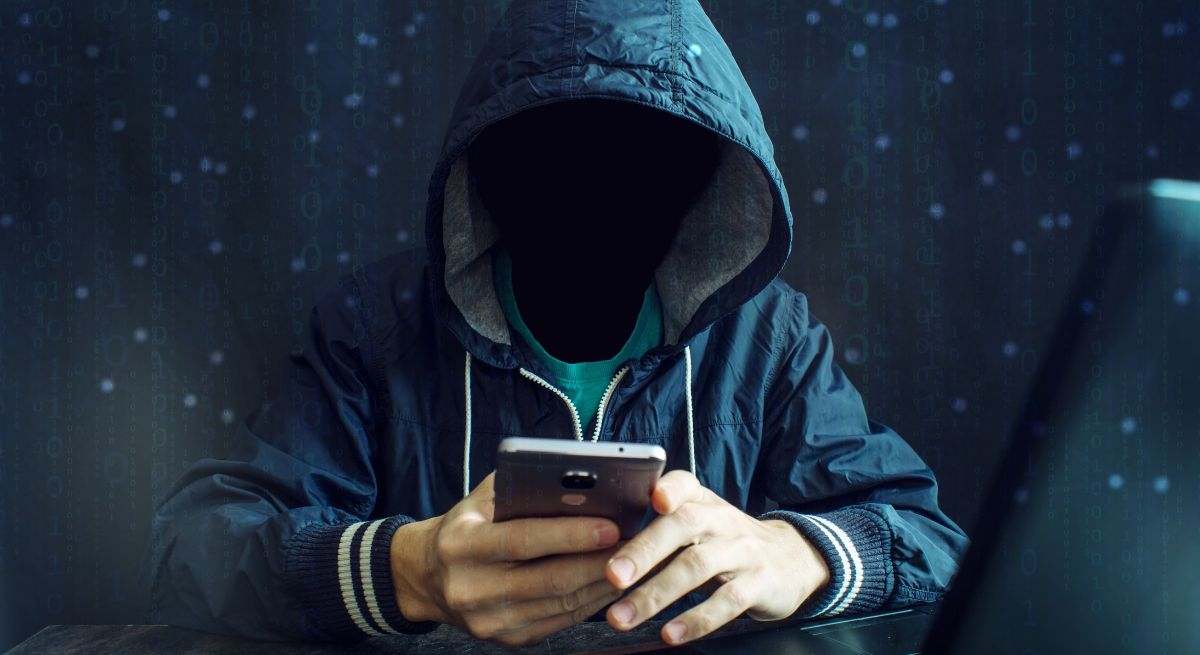 Hacker_Smartphone_Dreamstime.jpg