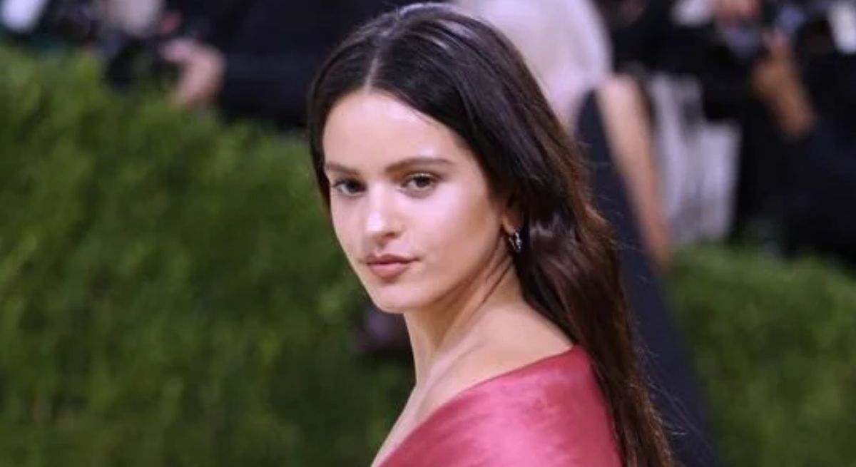 rosalia-met-gala--.jpg