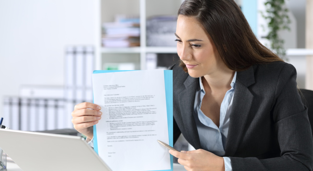 entrevista-de-trabajo-online-dreamstime.jpg