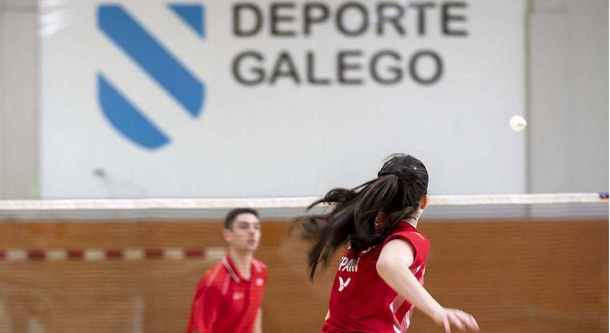Jugadores profesionales de voleybol.