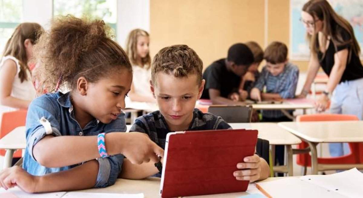 ninos-colegio-clase.jpg